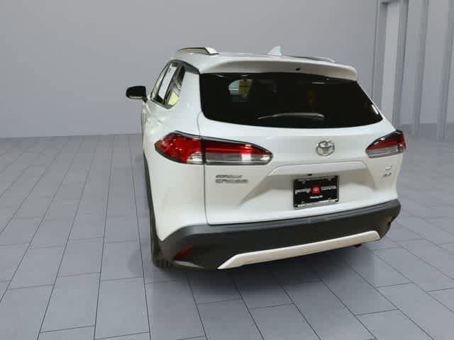 Thumbnail: 2023 Toyota Corolla Cross - 7