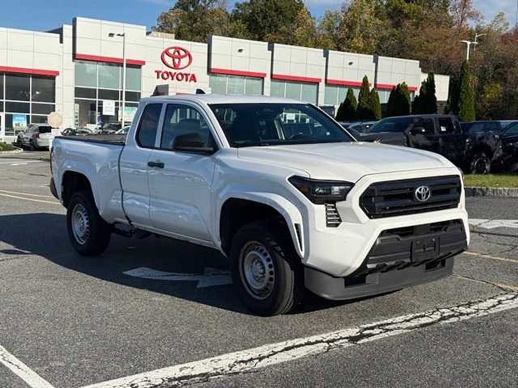 Used 2025 Toyota Tacoma SR Truck XtraCab