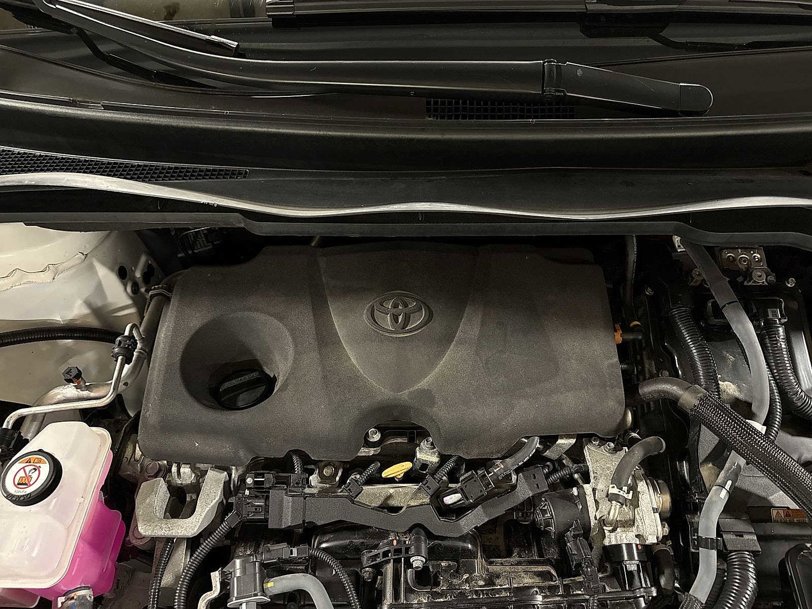 Thumbnail: 2023 Toyota Sienna - 12