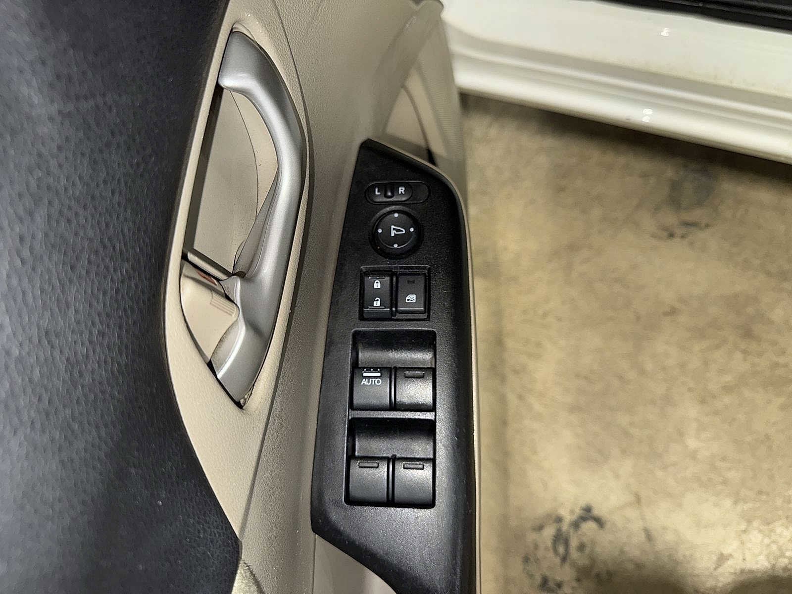 Thumbnail: 2013 Honda Civic - 22