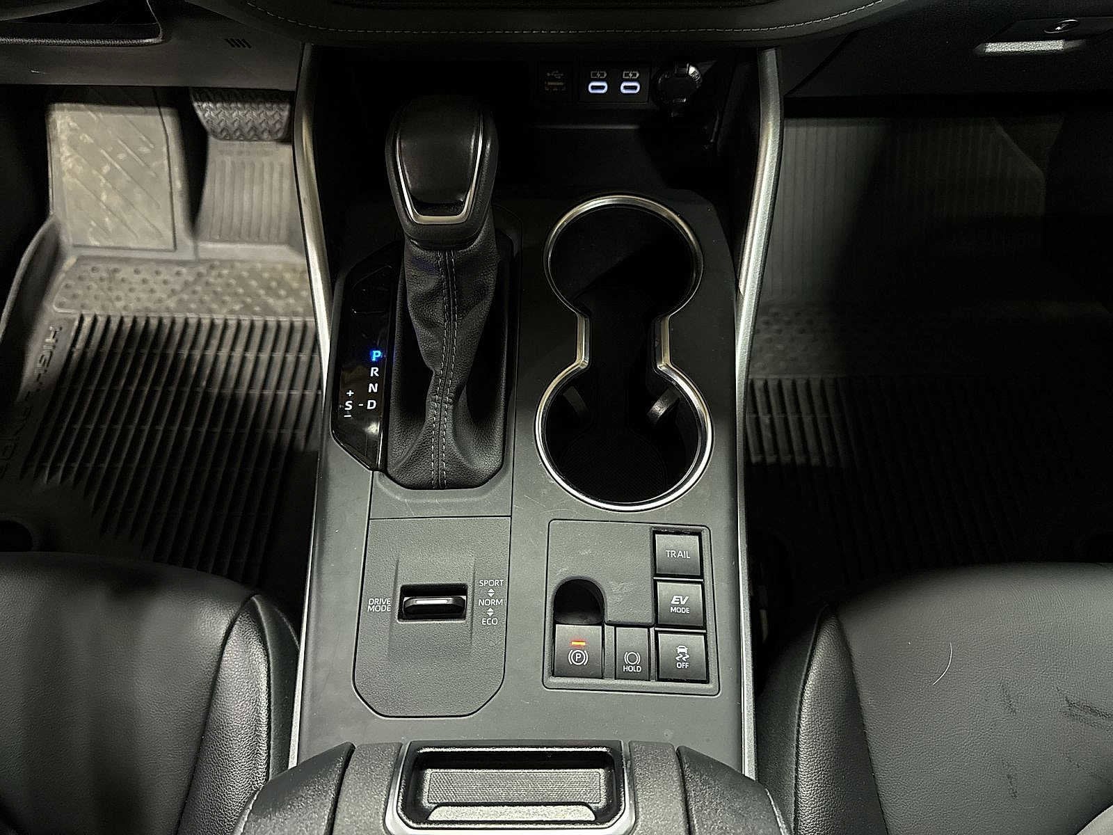 Thumbnail: 2025 Toyota Highlander - 34