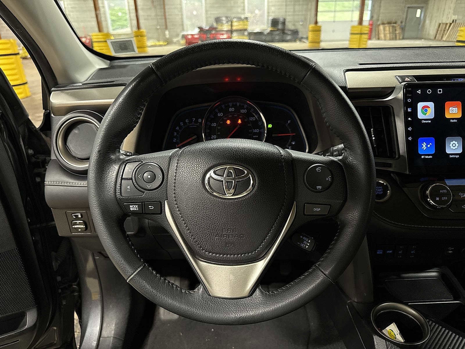 Thumbnail: 2015 Toyota RAV4 - 18