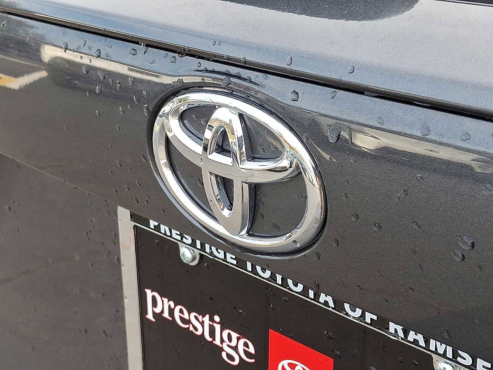 Thumbnail: 2025 Toyota RAV4 - 25