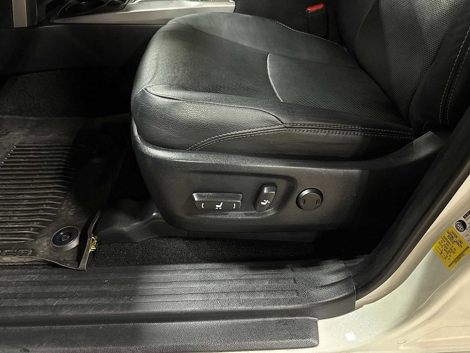 Thumbnail: 2023 Toyota 4Runner - 24