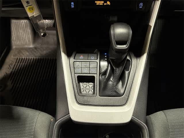 Thumbnail: 2022 Toyota RAV4 - 29