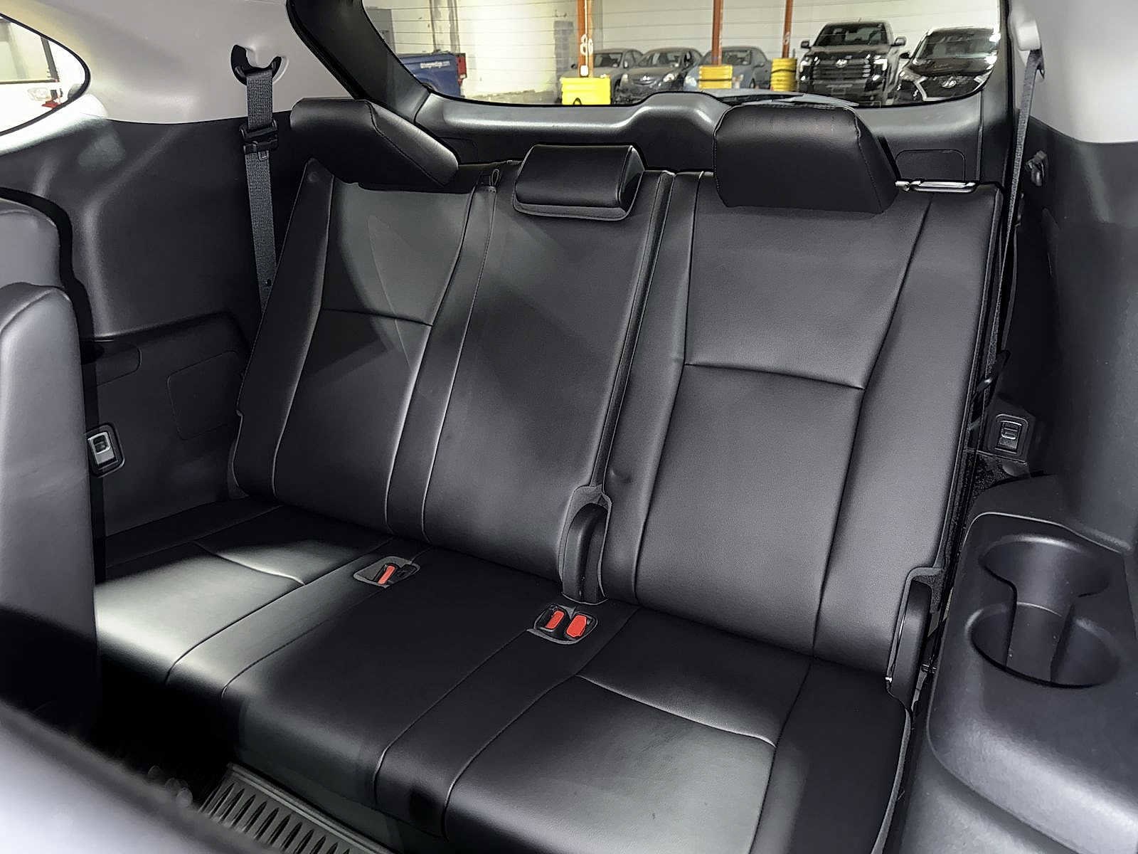 Thumbnail: 2023 Toyota Highlander - 18