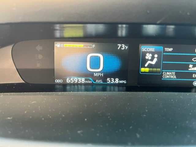Thumbnail: 2022 Toyota Prius Prime - 8