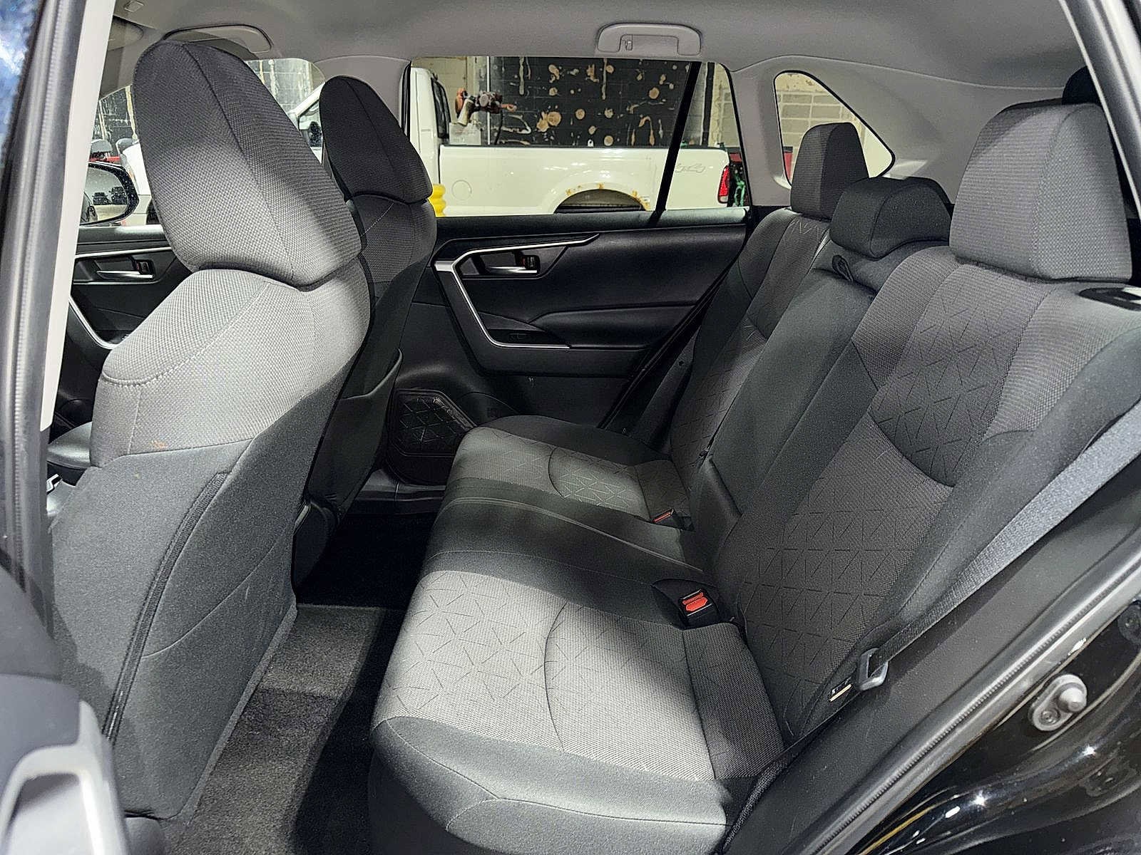 Thumbnail: 2024 Toyota RAV4 - 17