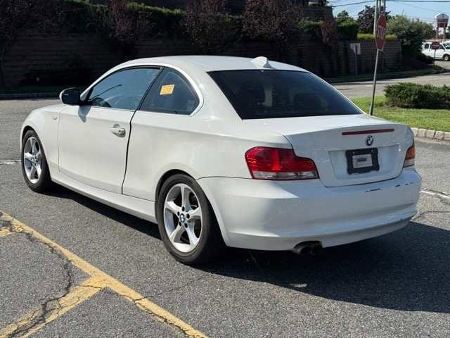 Thumbnail: 2010 BMW 1 Series - 6