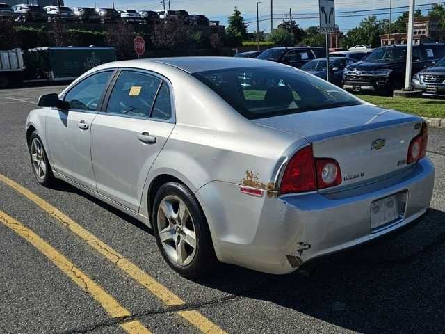 Thumbnail: 2010 Chevrolet Malibu - 6