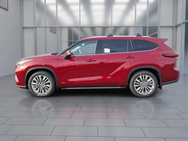 Thumbnail: 2026 Toyota Highlander - 3