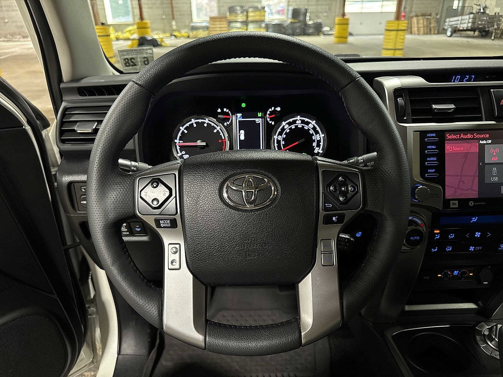 Thumbnail: 2023 Toyota 4Runner - 38