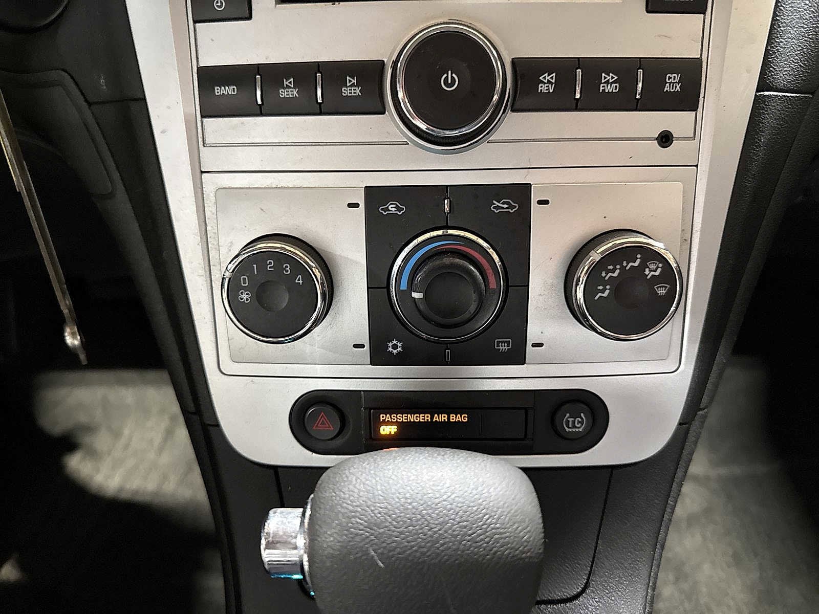 Thumbnail: 2010 Chevrolet Malibu - 21