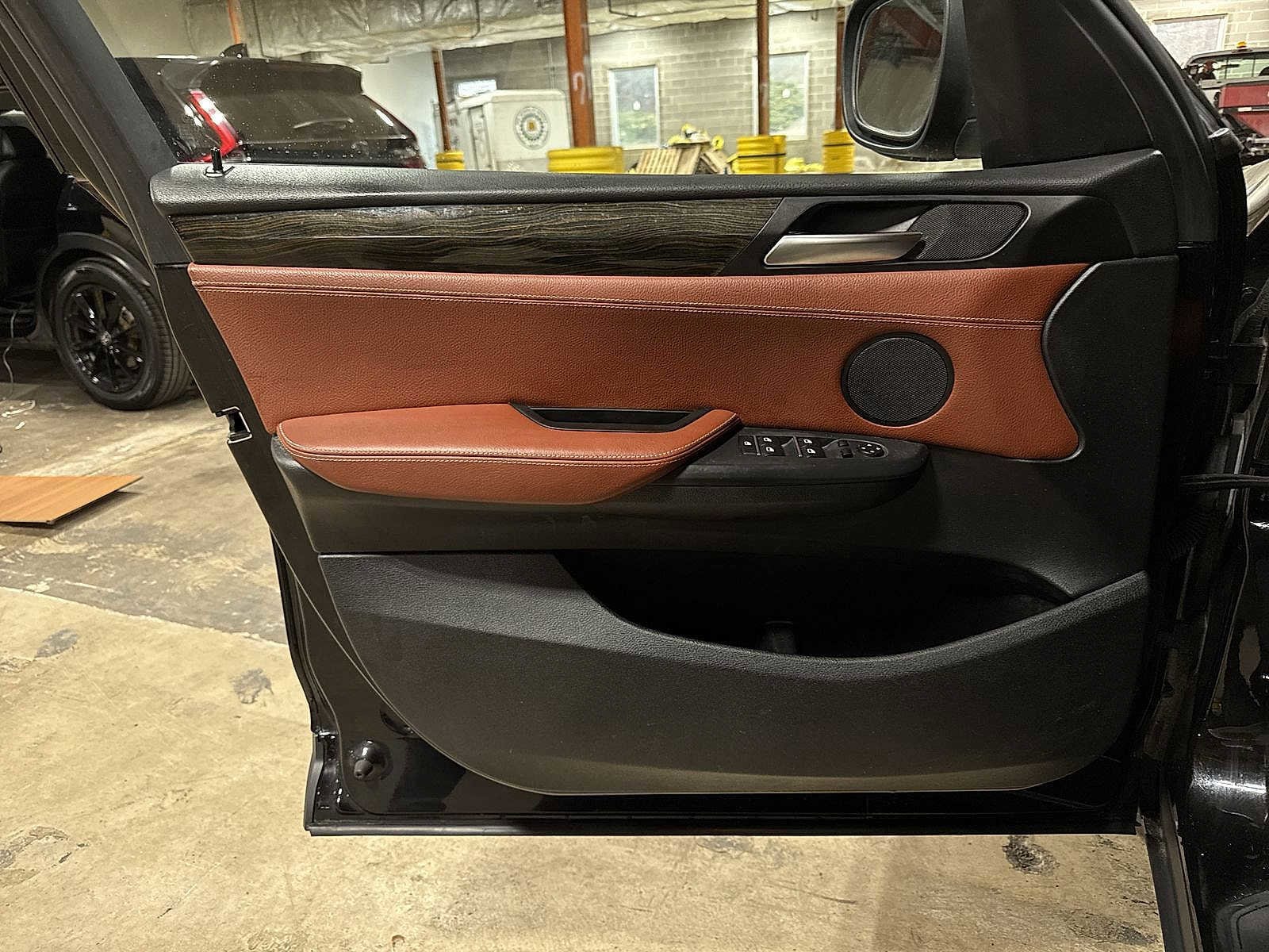 Thumbnail: 2012 BMW X3 - 31