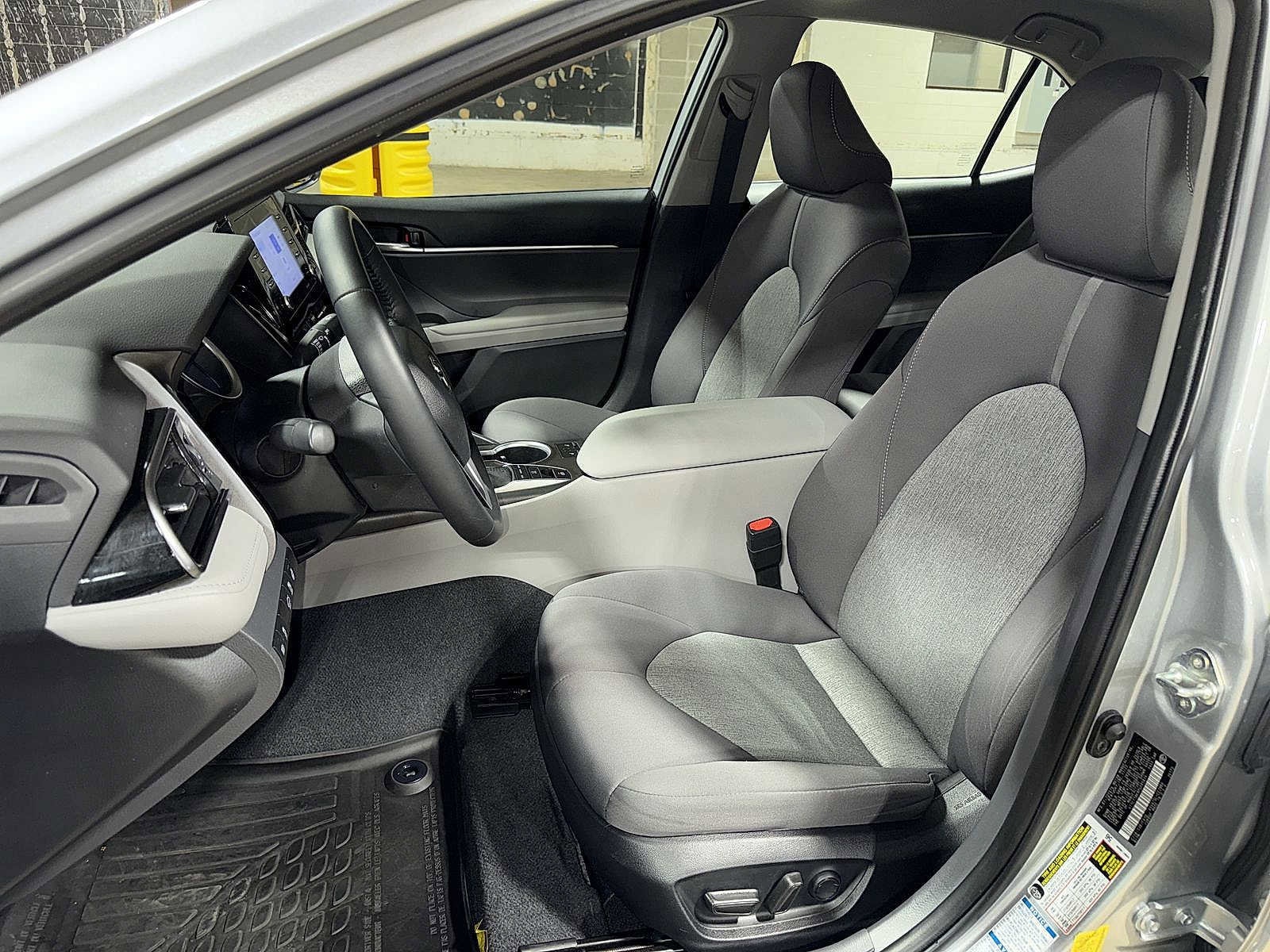 Thumbnail: 2023 Toyota Camry - 15