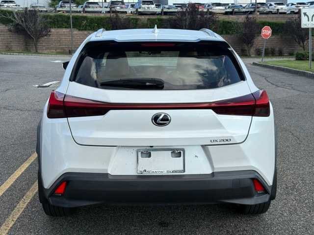 Thumbnail: 2020 Lexus UX - 5