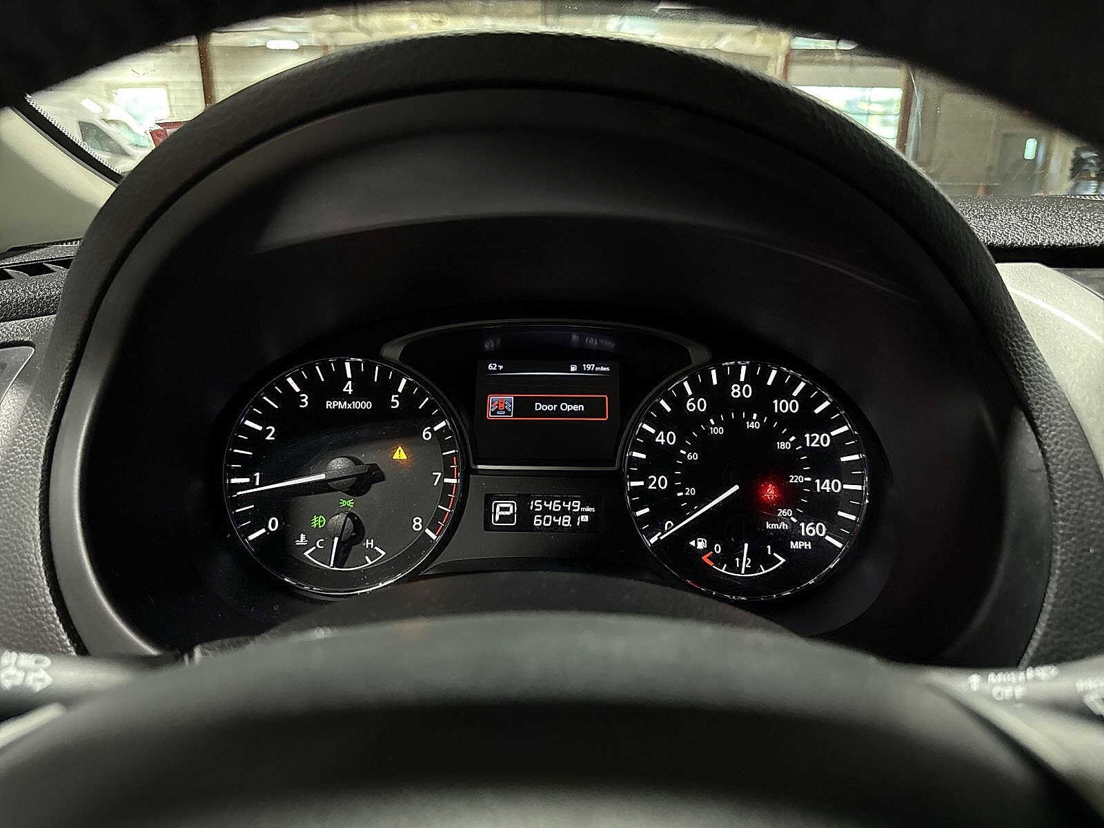 Thumbnail: 2015 Nissan Altima - 31