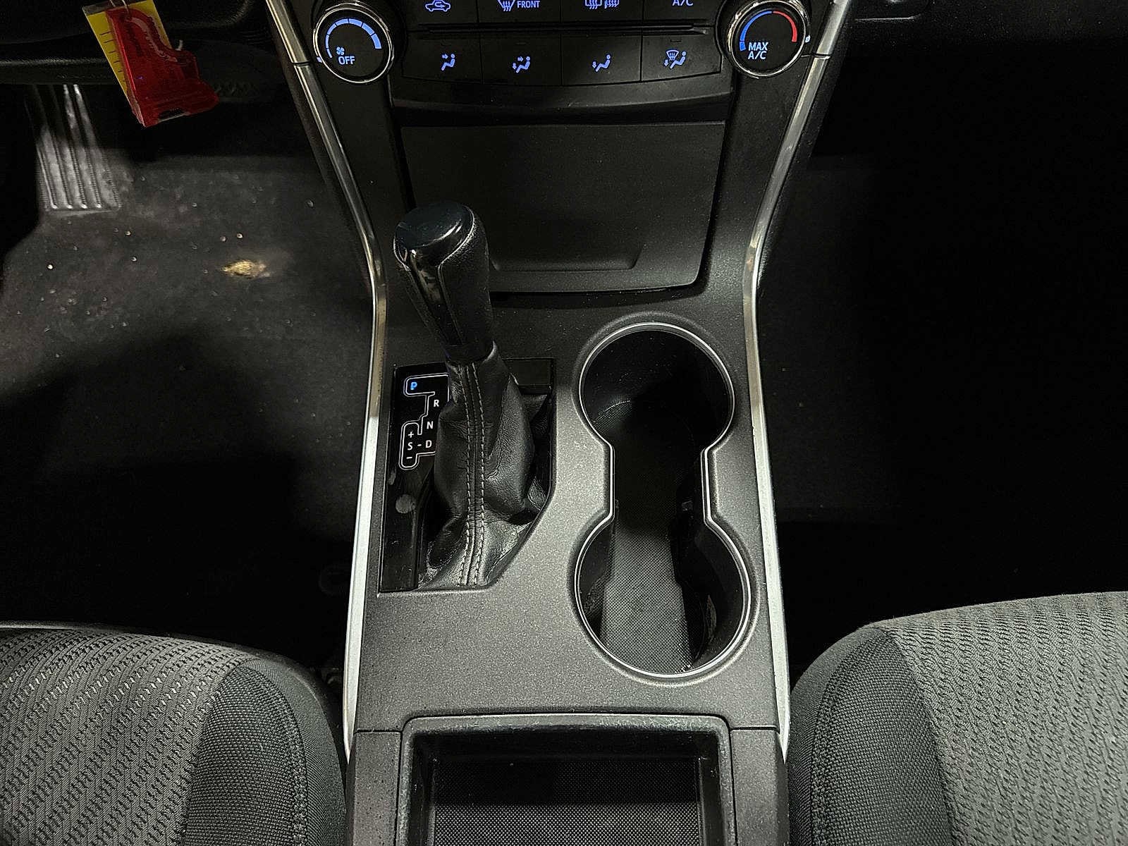 Thumbnail: 2015 Toyota Camry - 30