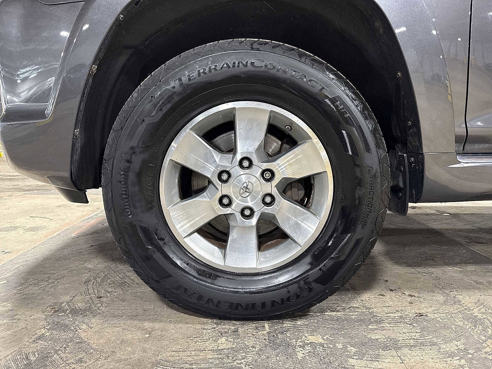 Thumbnail: 2013 Toyota 4Runner - 10