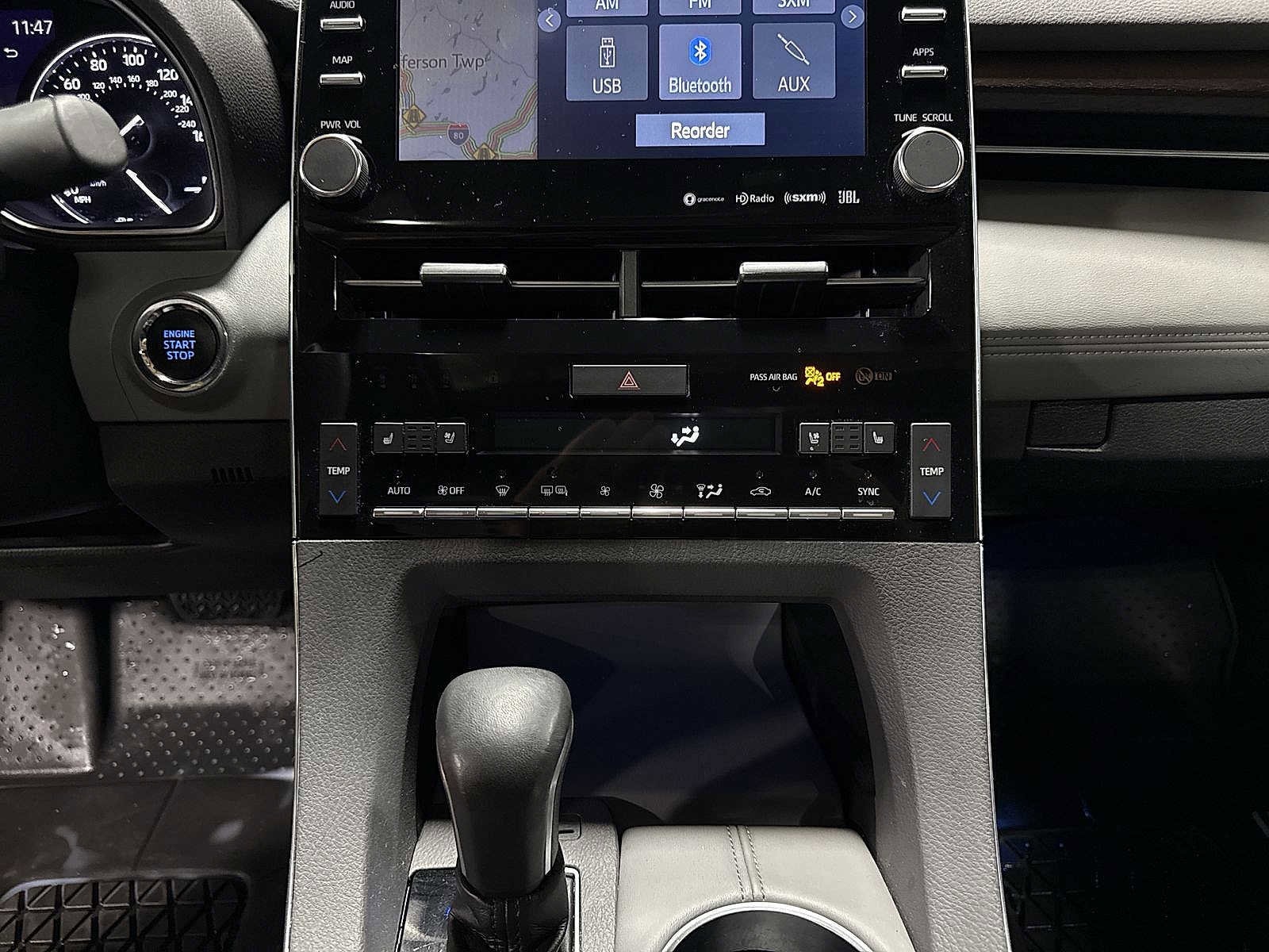 Thumbnail: 2020 Toyota Avalon - 22