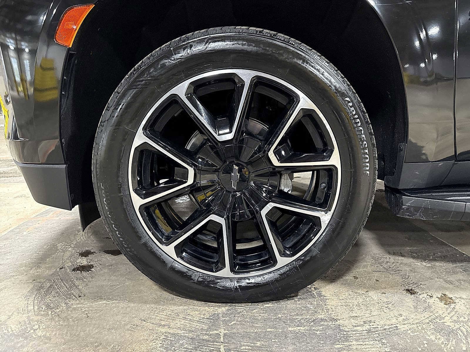 Thumbnail: 2024 Chevrolet Suburban - 10