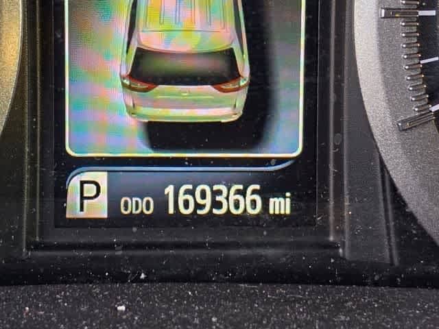 Thumbnail: 2015 Toyota Sienna - 8