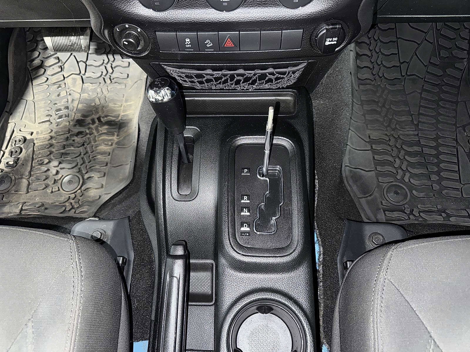 Thumbnail: 2017 Jeep Wrangler - 27