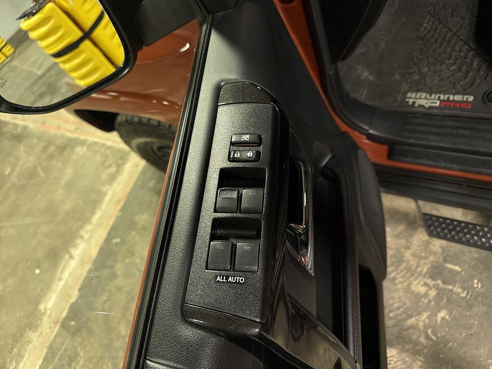 Thumbnail: 2024 Toyota 4Runner - 23