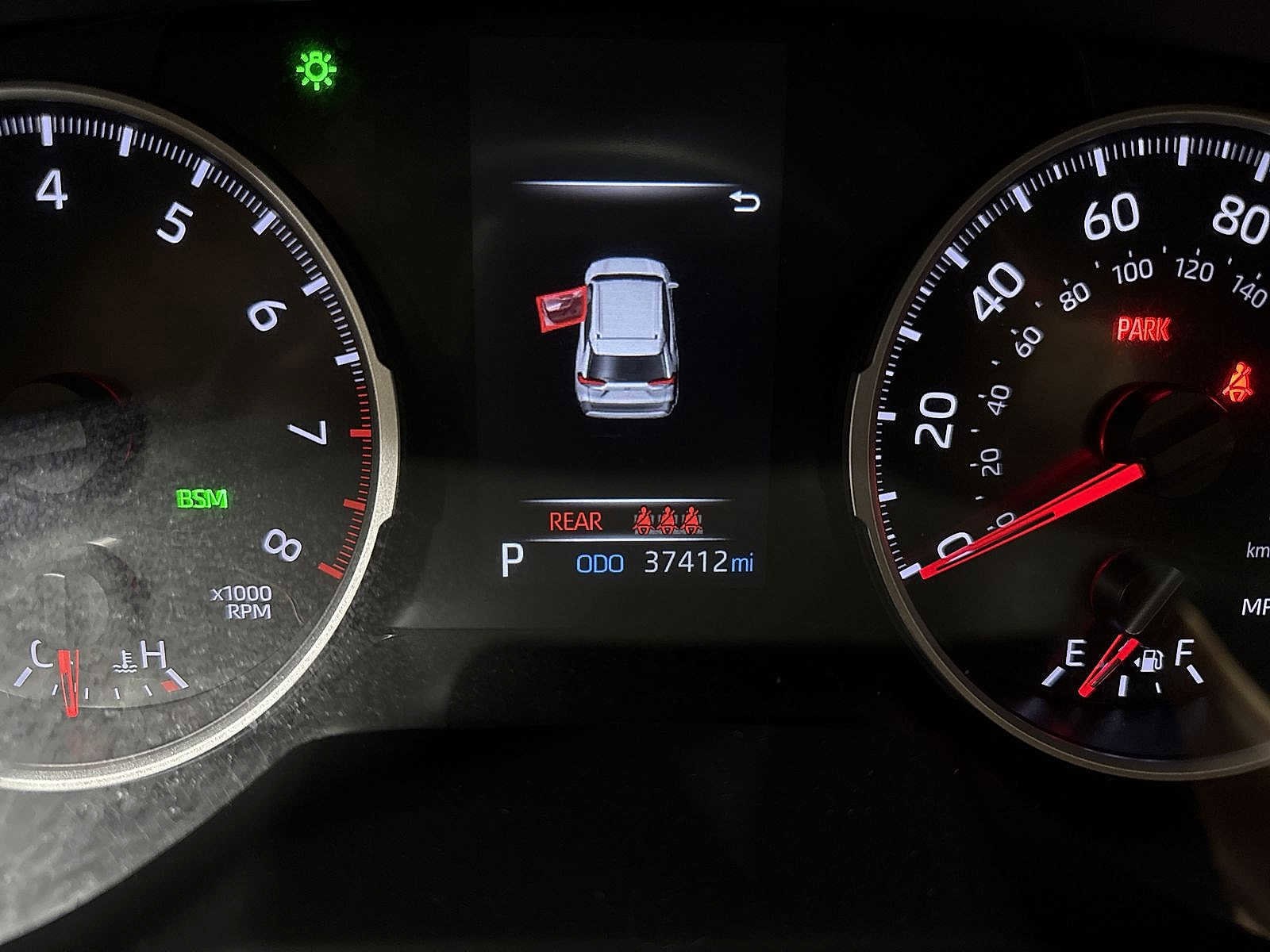 Thumbnail: 2022 Toyota RAV4 - 19