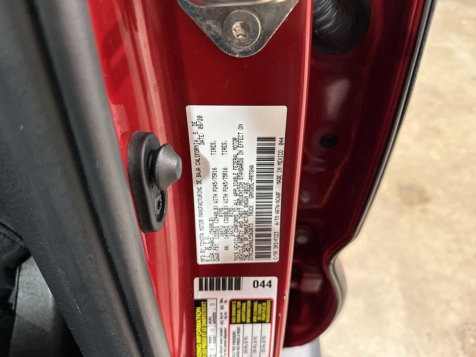 Thumbnail: 2020 Toyota Tacoma - 14