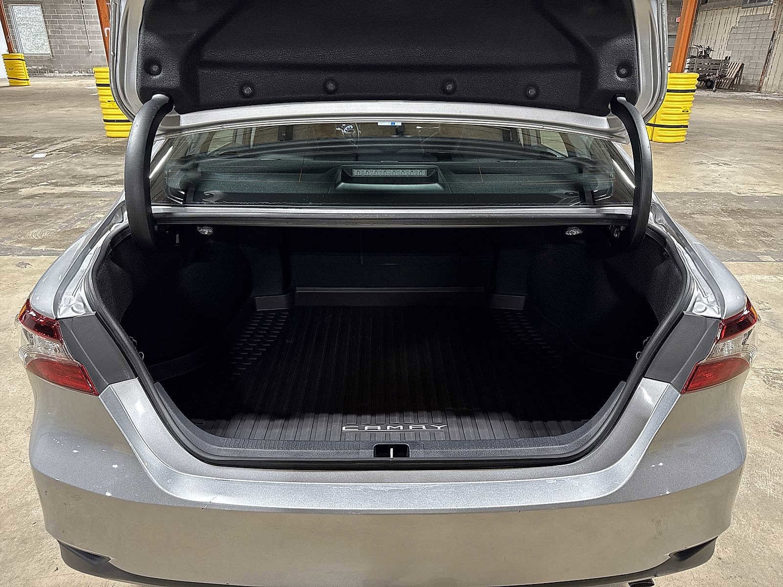 Thumbnail: 2023 Toyota Camry - 11