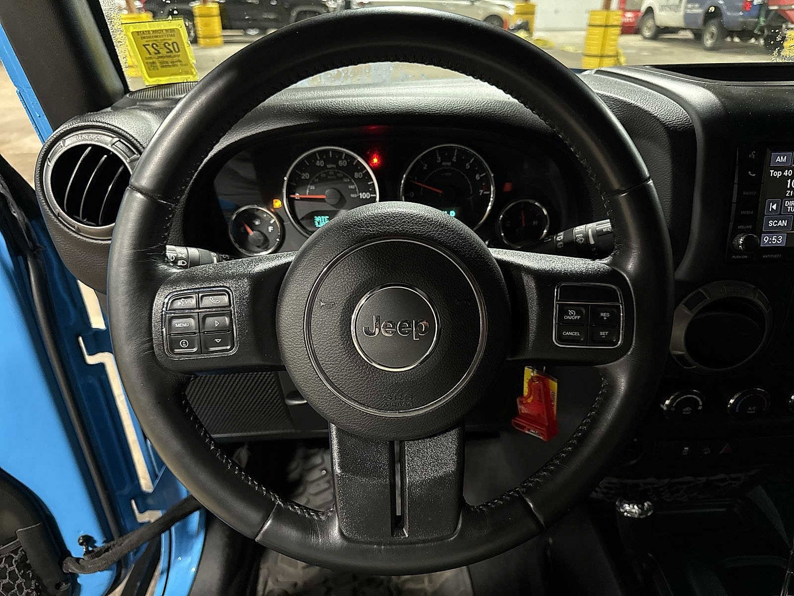 Thumbnail: 2017 Jeep Wrangler - 18