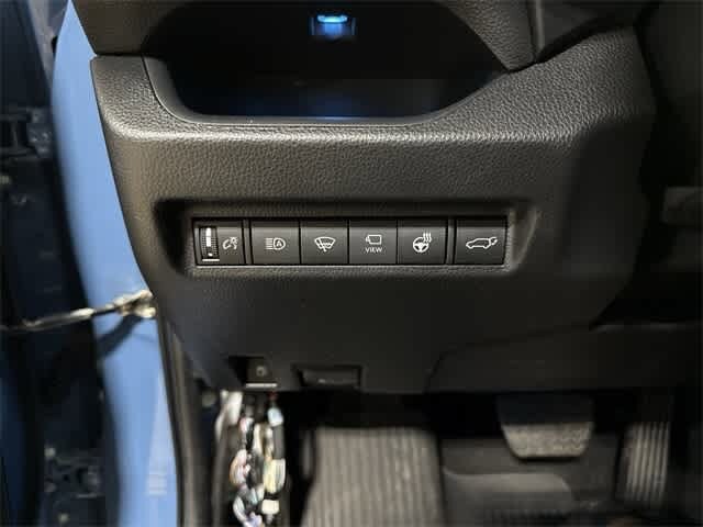 Thumbnail: 2022 Toyota RAV4 - 32