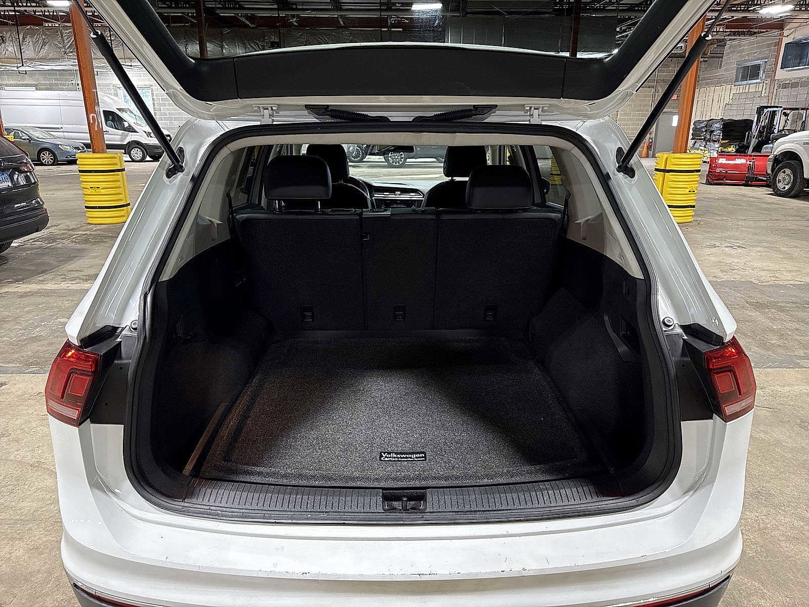 Thumbnail: 2018 Volkswagen Tiguan - 11