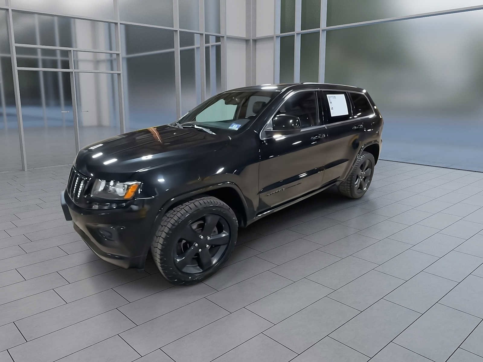 Thumbnail: 2015 Jeep Grand Cherokee - 4