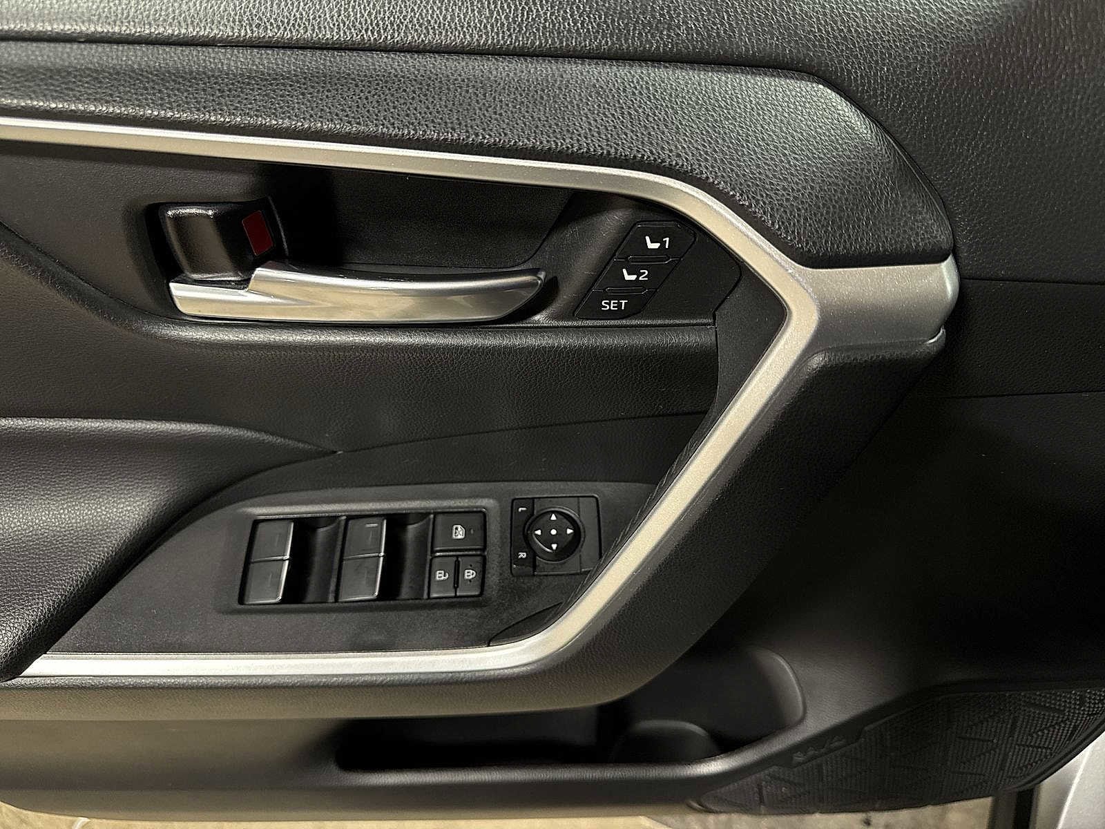 Thumbnail: 2024 Toyota RAV4 - 22