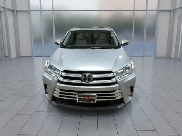 Thumbnail: 2017 Toyota Highlander - 3
