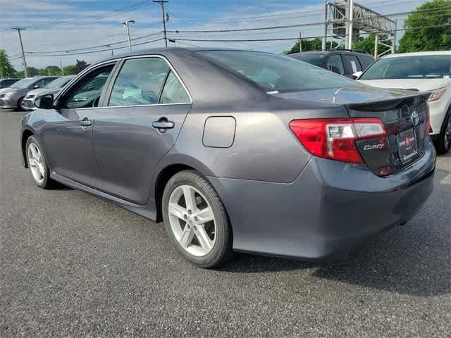 2013 Toyota Camry SE 6