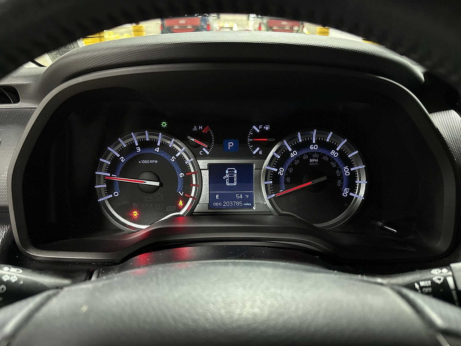 Thumbnail: 2017 Toyota 4Runner - 32