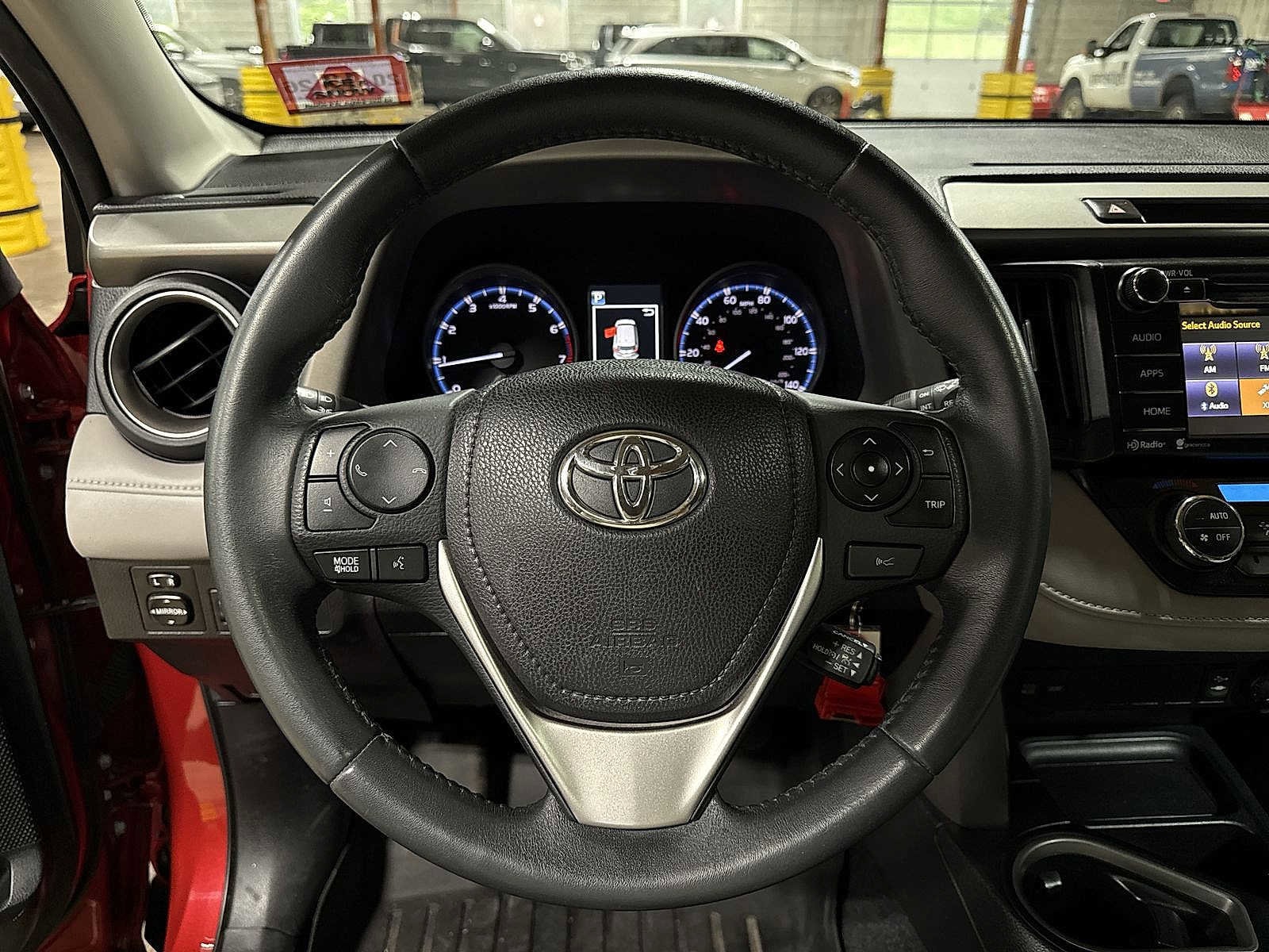 Thumbnail: 2017 Toyota RAV4 - 18