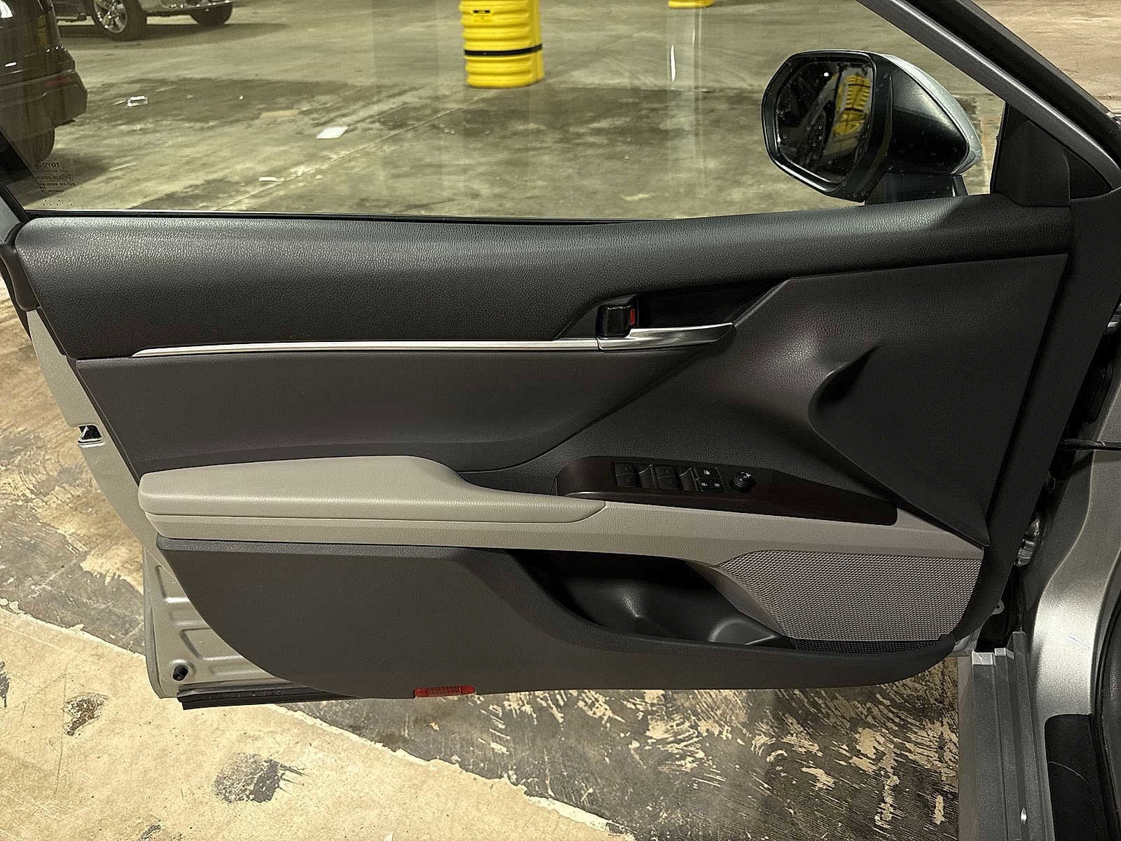 Thumbnail: 2023 Toyota Camry - 29