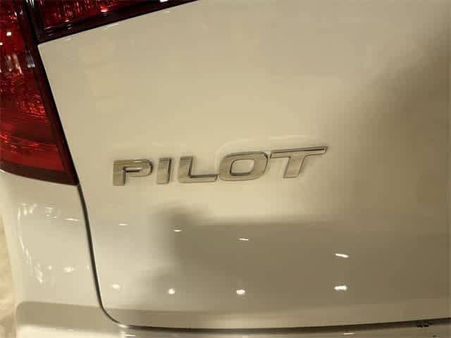 Thumbnail: 2017 Honda Pilot - 43