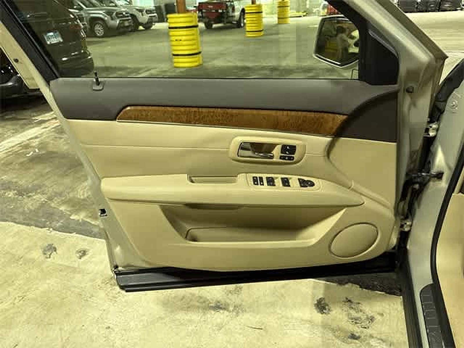 Thumbnail: 2009 Cadillac SRX - 50