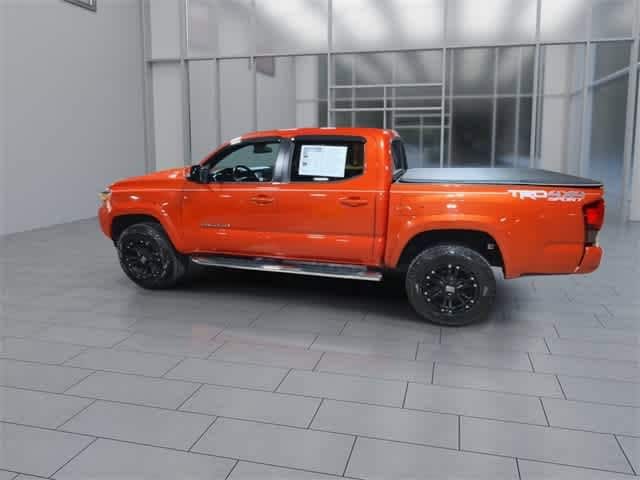 Thumbnail: 2018 Toyota Tacoma - 6