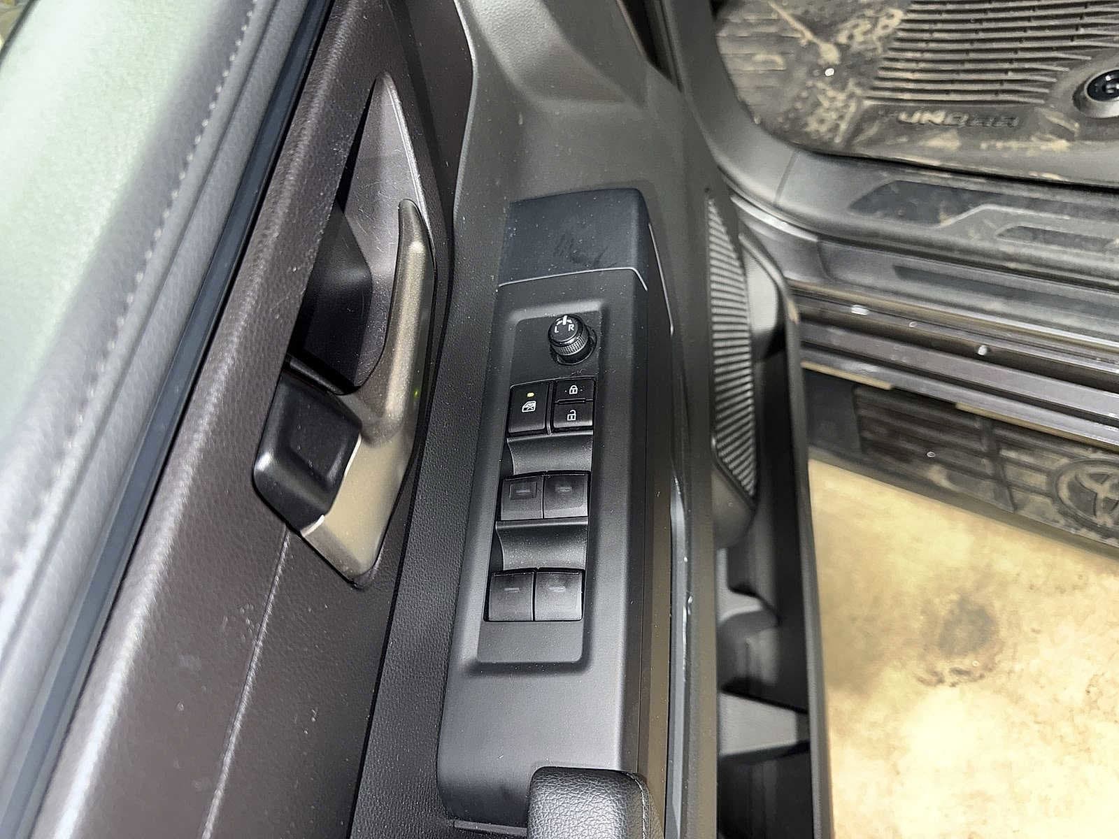 Thumbnail: 2024 Toyota Tundra - 22