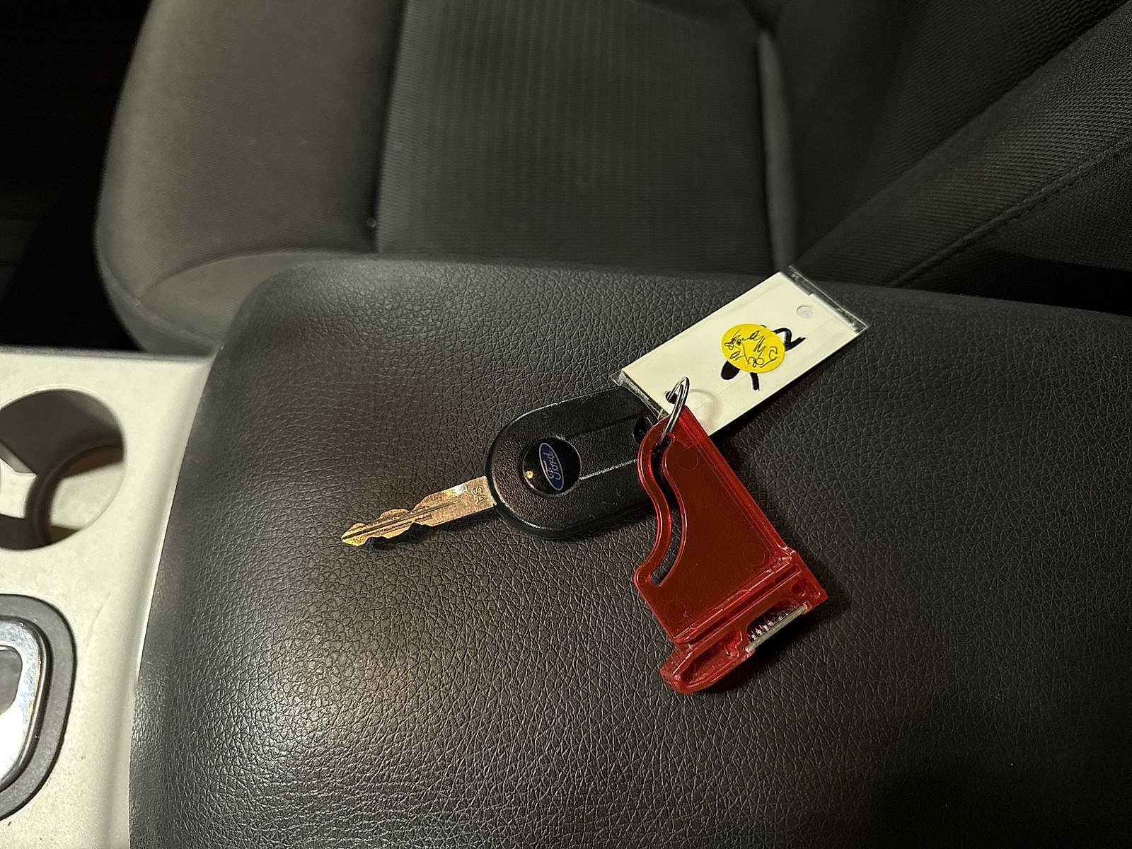 Thumbnail: 2010 Ford Edge - 31