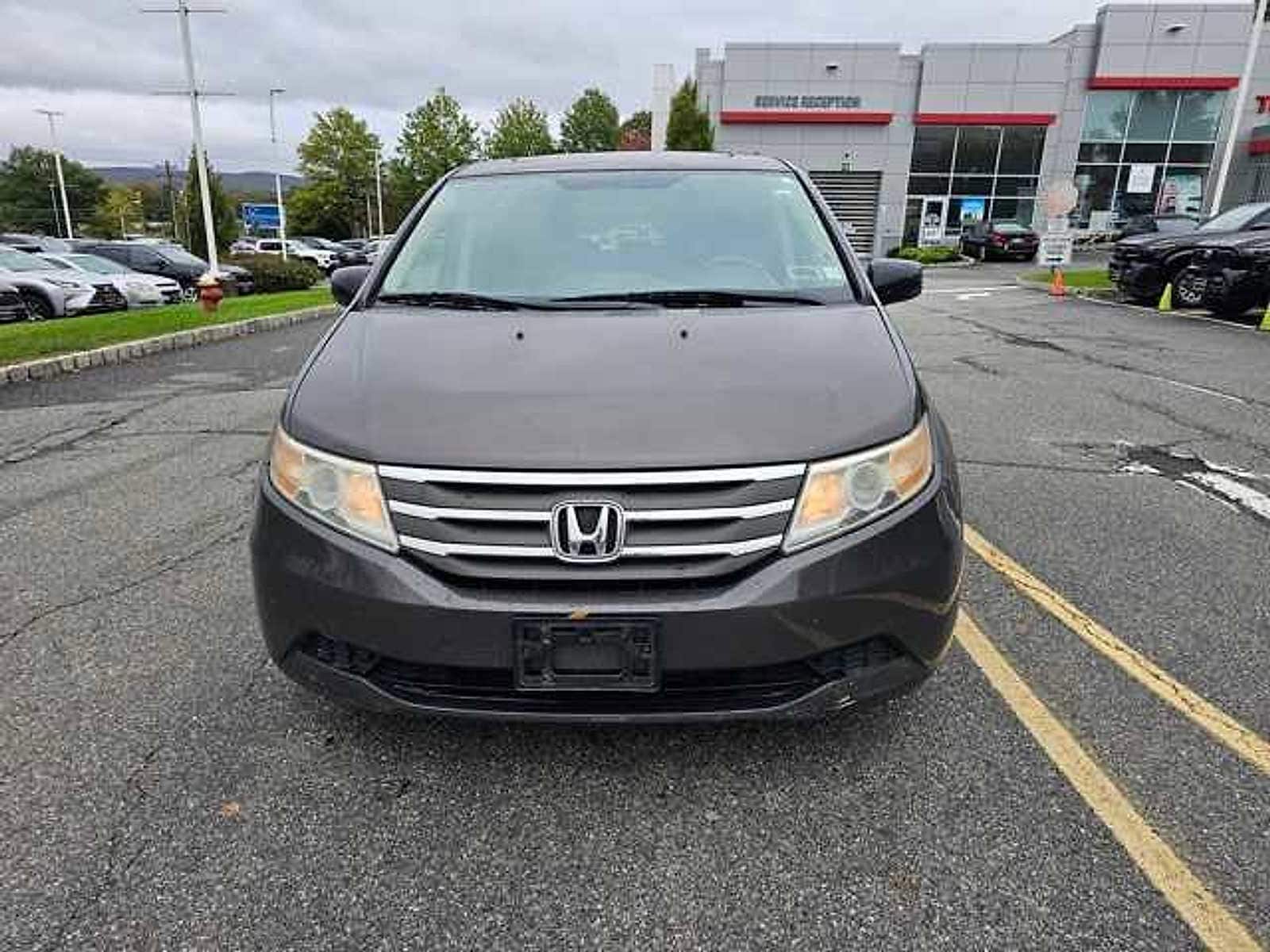 Thumbnail: 2012 Honda Odyssey - 2