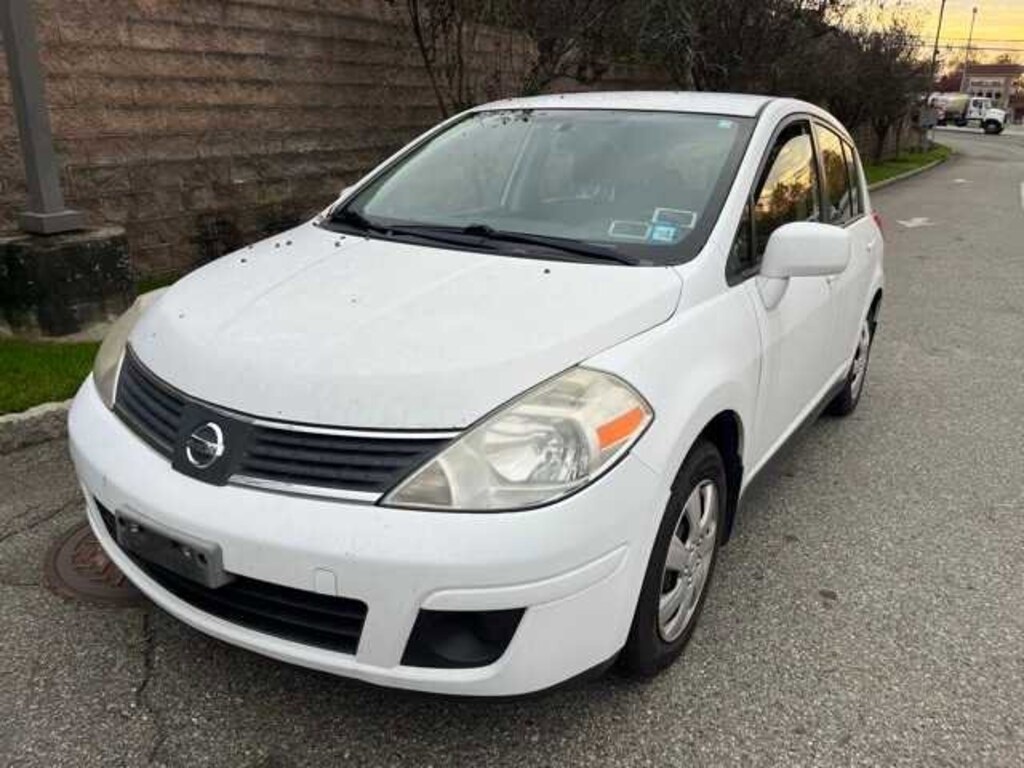Used 2009 Nissan Versa 1.8S Hatchback
