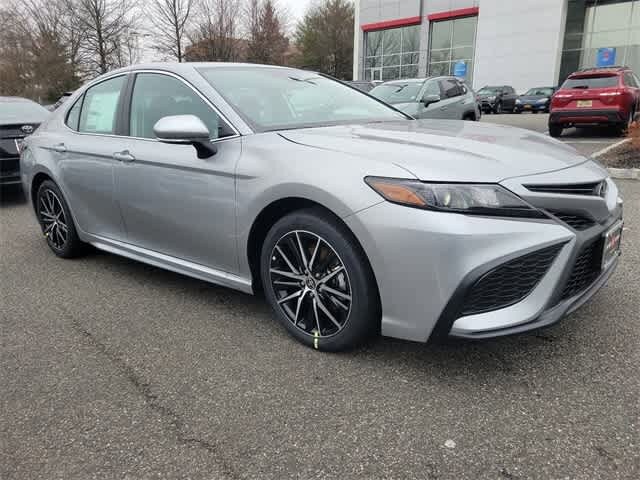 Thumbnail: 2024 Toyota Camry - 3