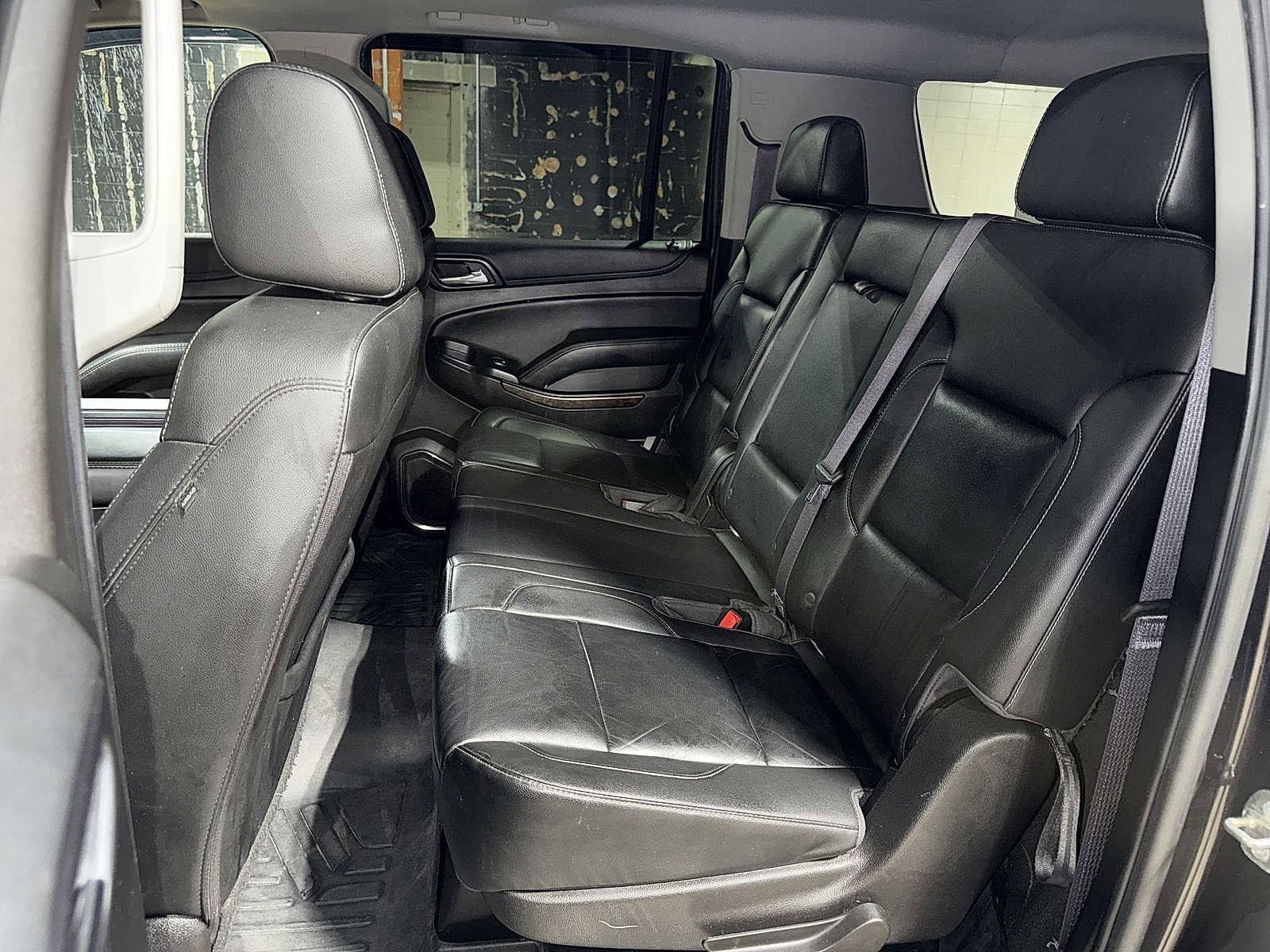 Thumbnail: 2017 Chevrolet Suburban - 17